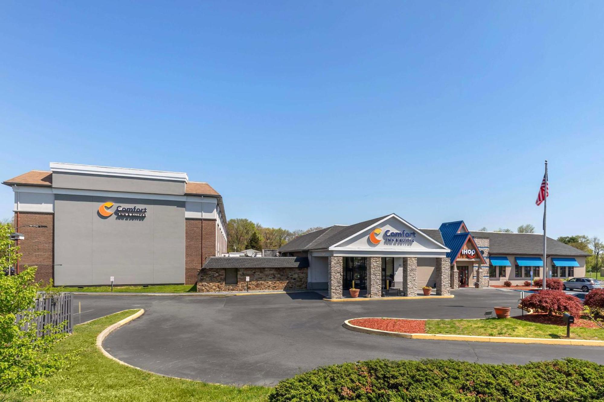 Comfort Inn & Suites Aberdeen Exterior photo