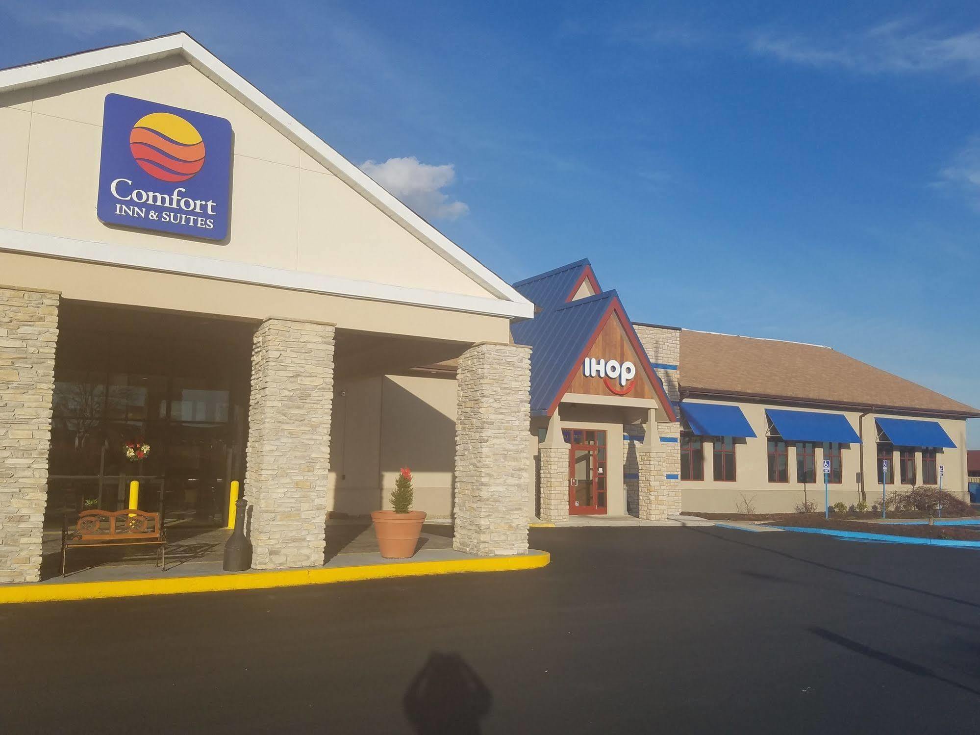 Comfort Inn & Suites Aberdeen Exterior photo